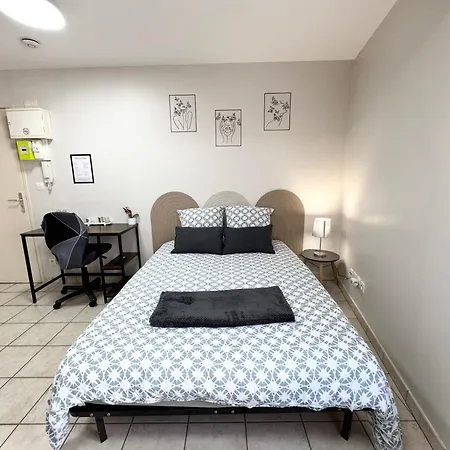 Modernes & Confort A Valence, Drome Apartment *